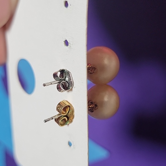 Heart & faux pearl earrings - Picture 4 of 4